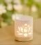 Brule parfum en céramique nénuphar finition blanc brillant